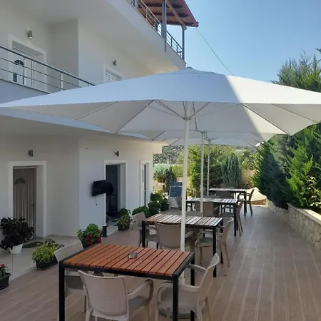 Pensjonat Ervin First Floor Ksamil